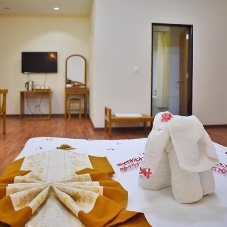 Shwe Poe Eain Hotel New Bagan Exterior photo