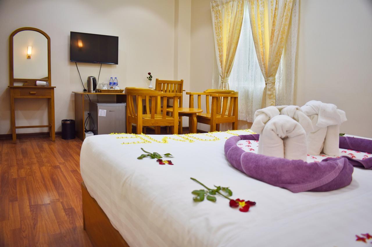 Shwe Poe Eain Hotel New Bagan Exterior photo