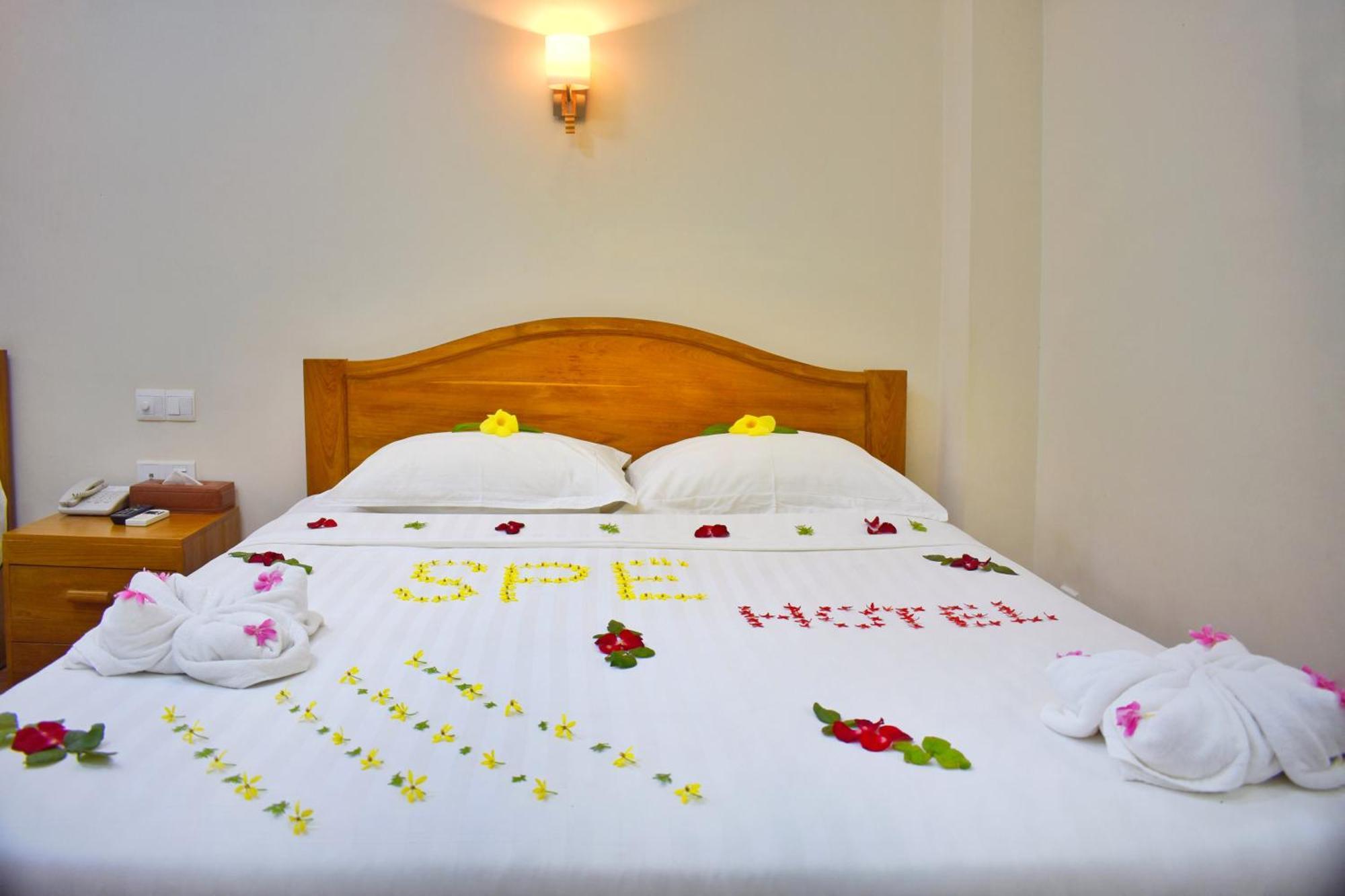 Shwe Poe Eain Hotel New Bagan Exterior photo