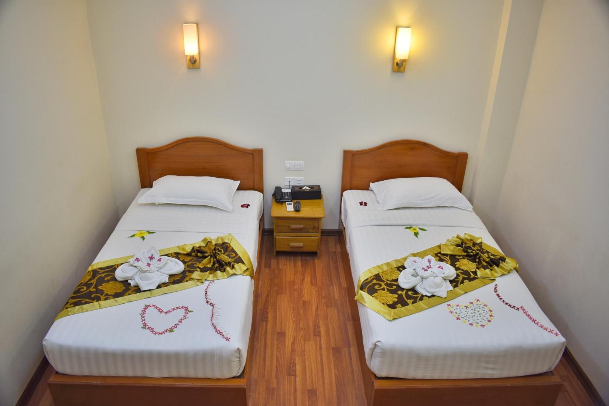 Shwe Poe Eain Hotel New Bagan Exterior photo