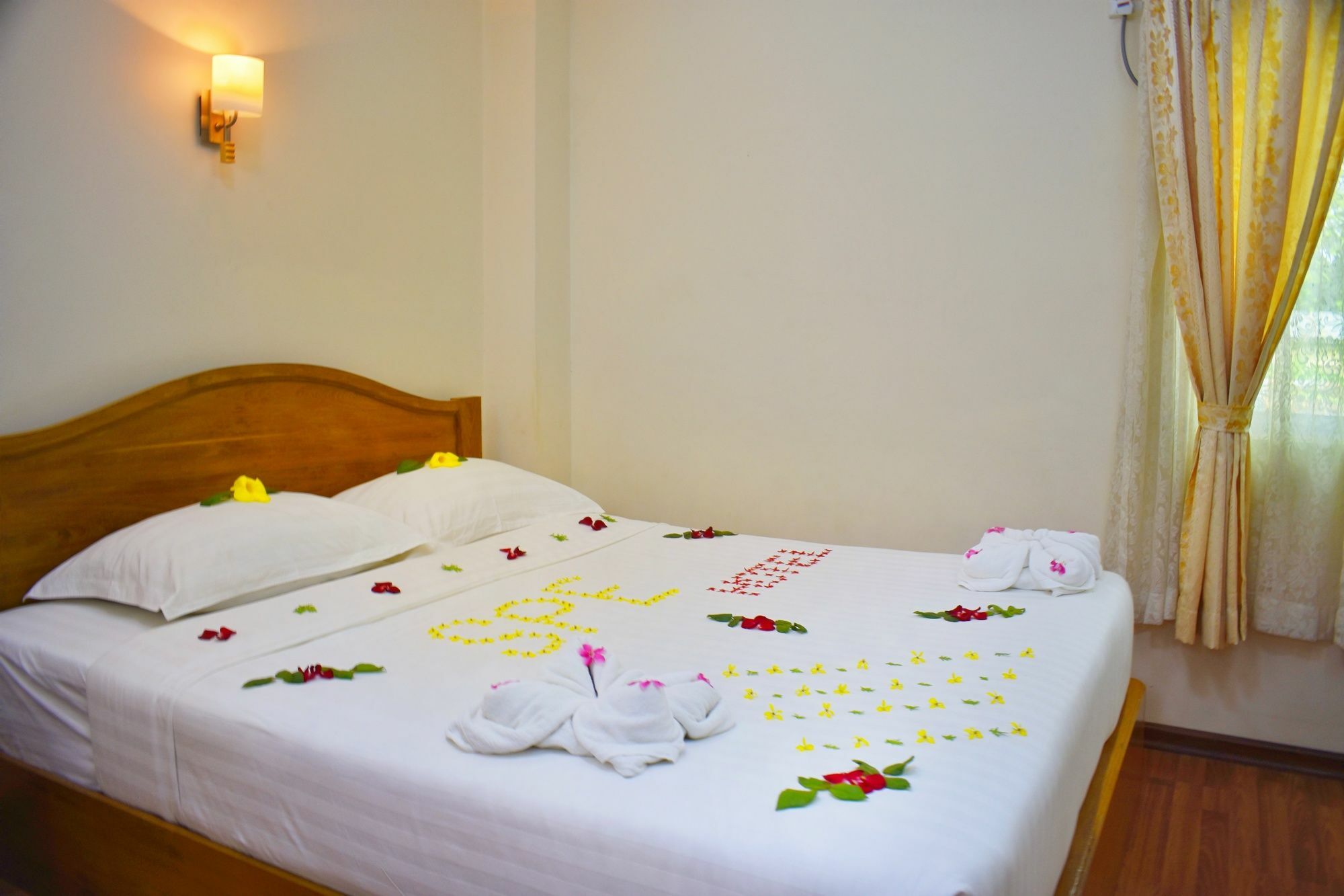 Shwe Poe Eain Hotel New Bagan Exterior photo