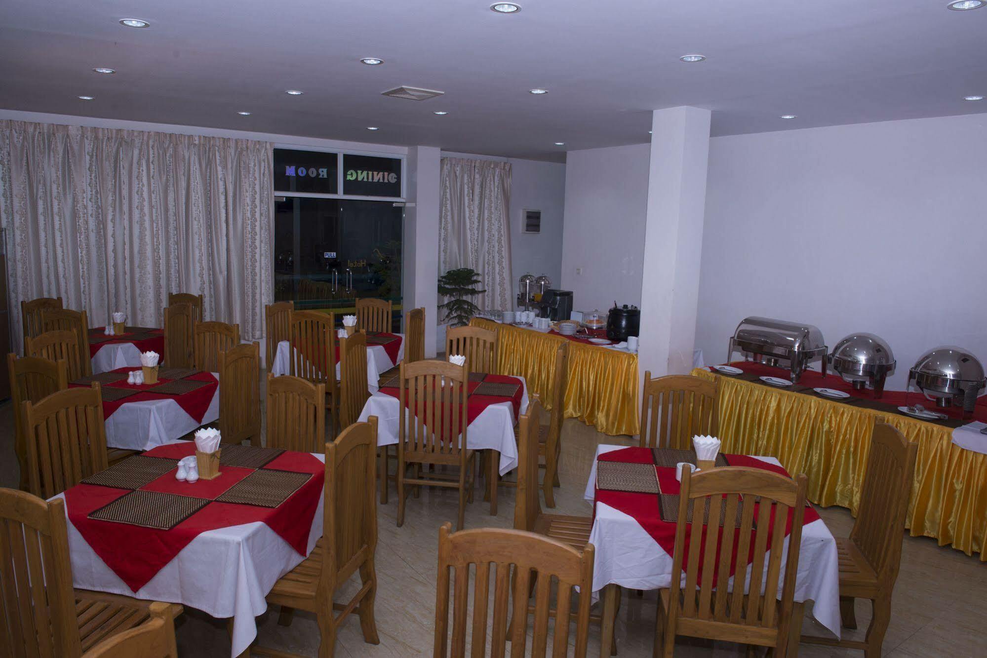 Shwe Poe Eain Hotel New Bagan Exterior photo