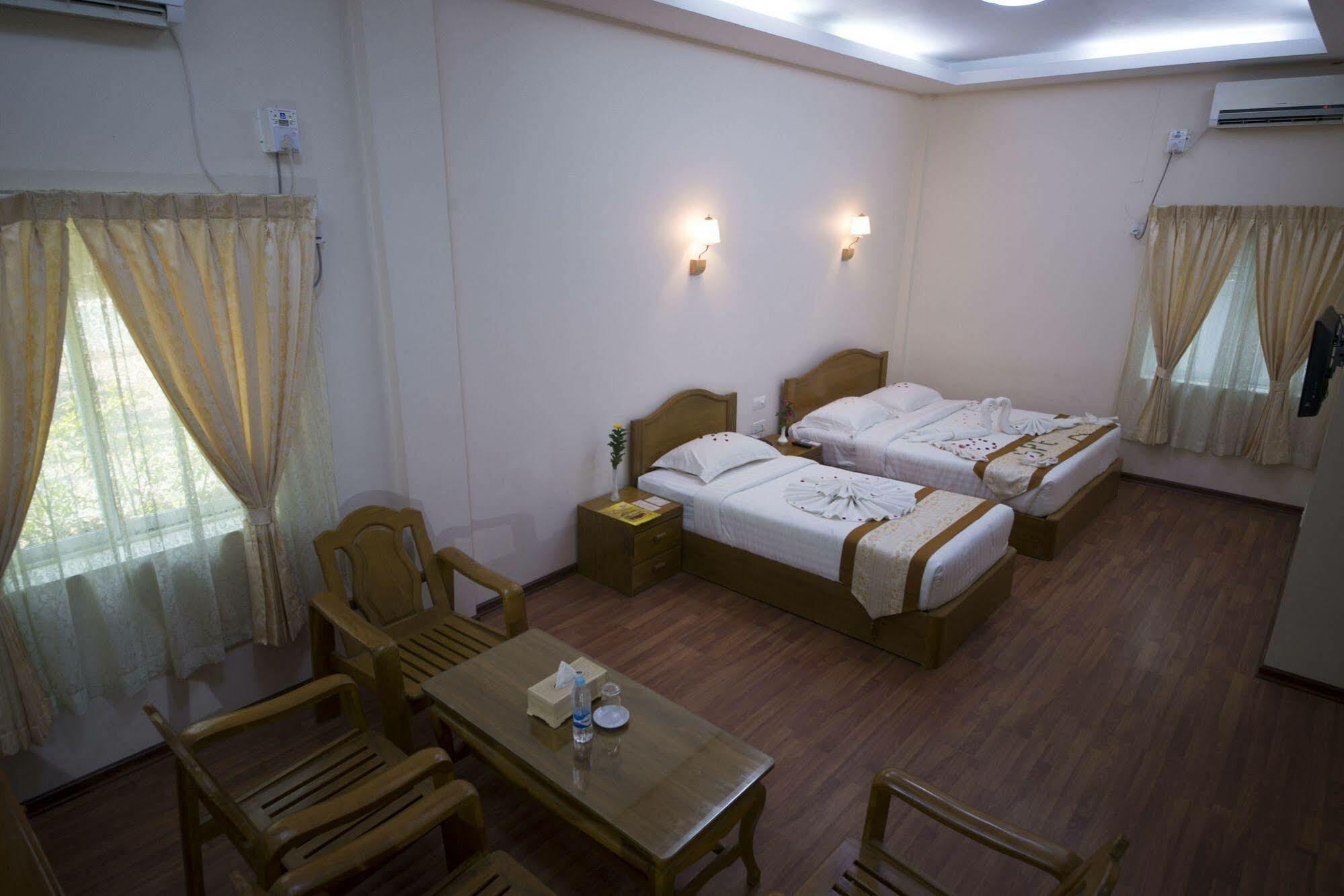 Shwe Poe Eain Hotel New Bagan Exterior photo