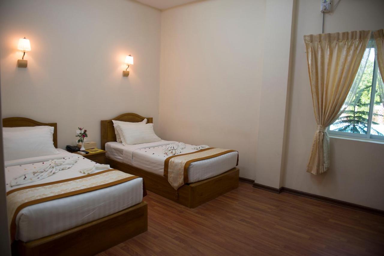 Shwe Poe Eain Hotel New Bagan Exterior photo